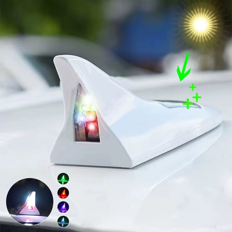 SolarGlow™ – Une antenne intelligente à énergie solaire